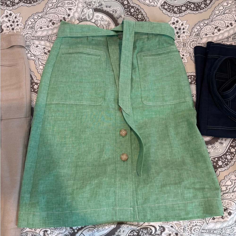 J.Crew Green Stretch Linen Button Front Tie Waist skirt, size 10